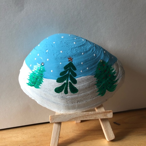 Shell ornaments - Picture 2 of 2